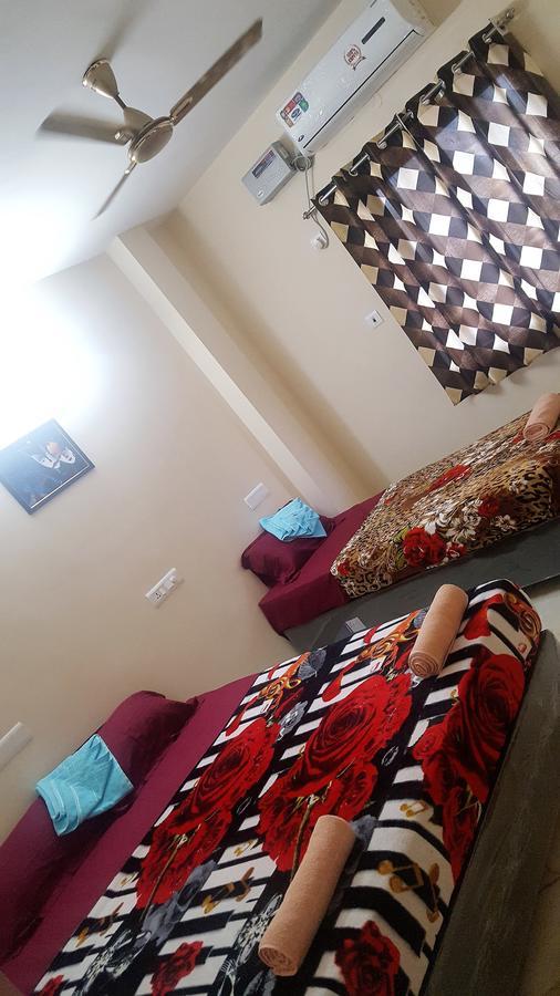 Krish Rooms And Stay Chennai Exteriör bild
