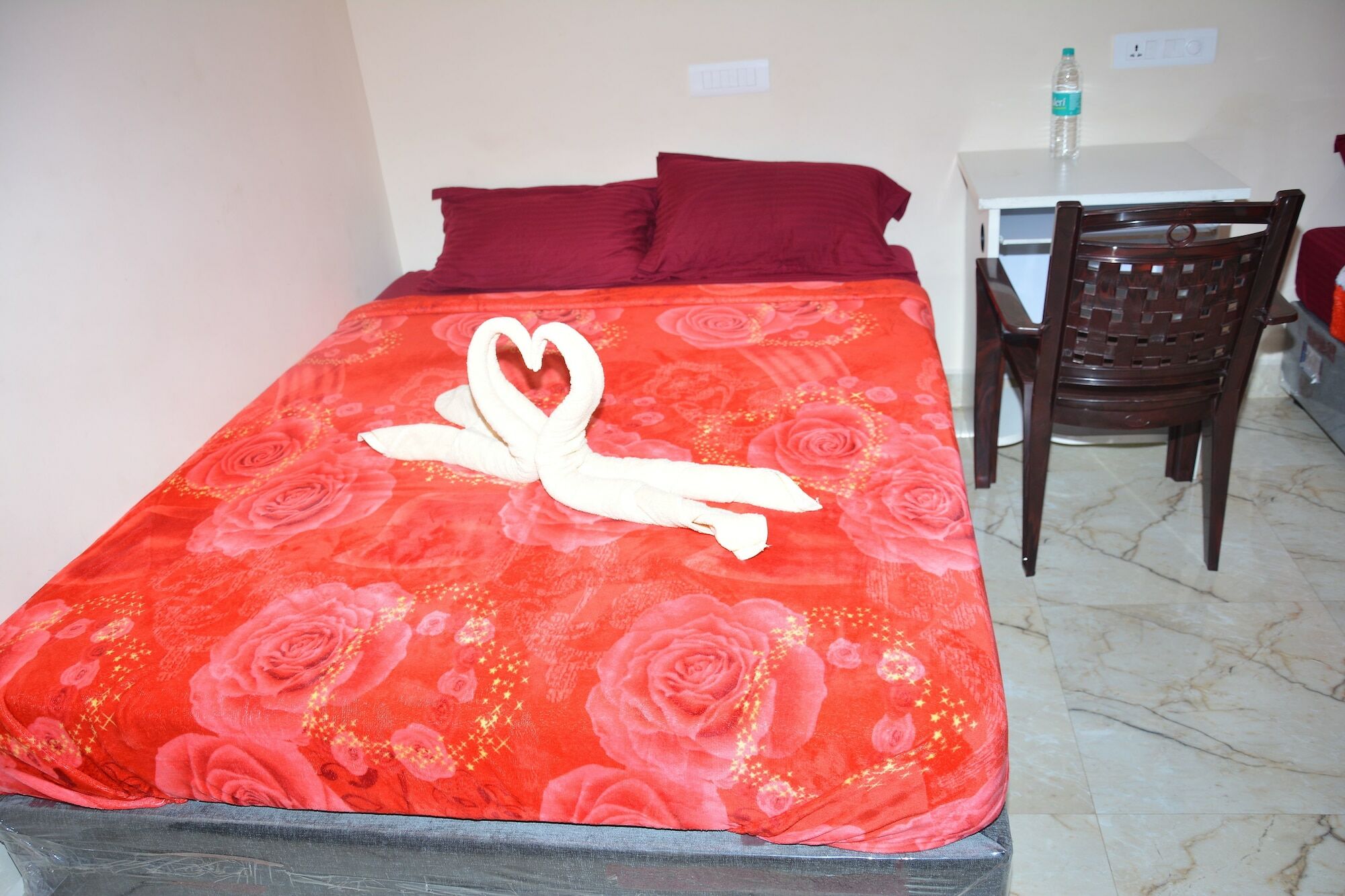 Krish Rooms And Stay Chennai Exteriör bild